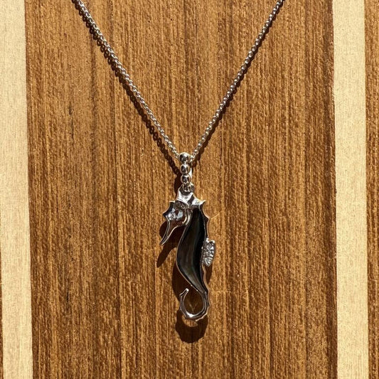 14kw Black Mother of Pearl Seahorse Pendant