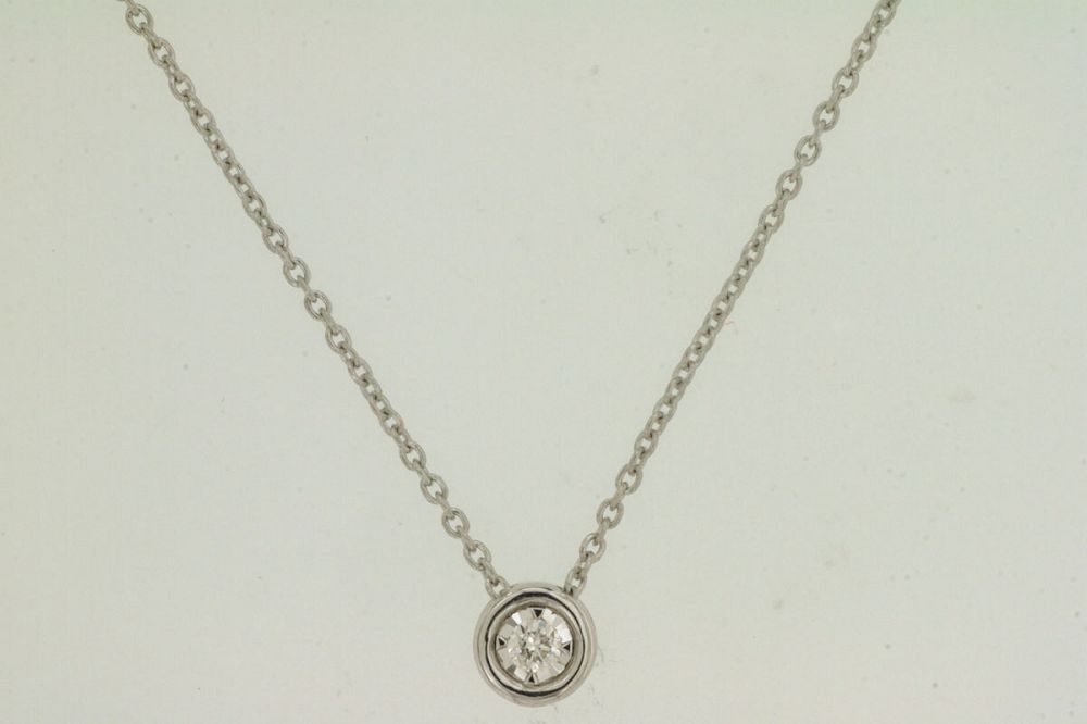 .11 ct Solitaire Neck