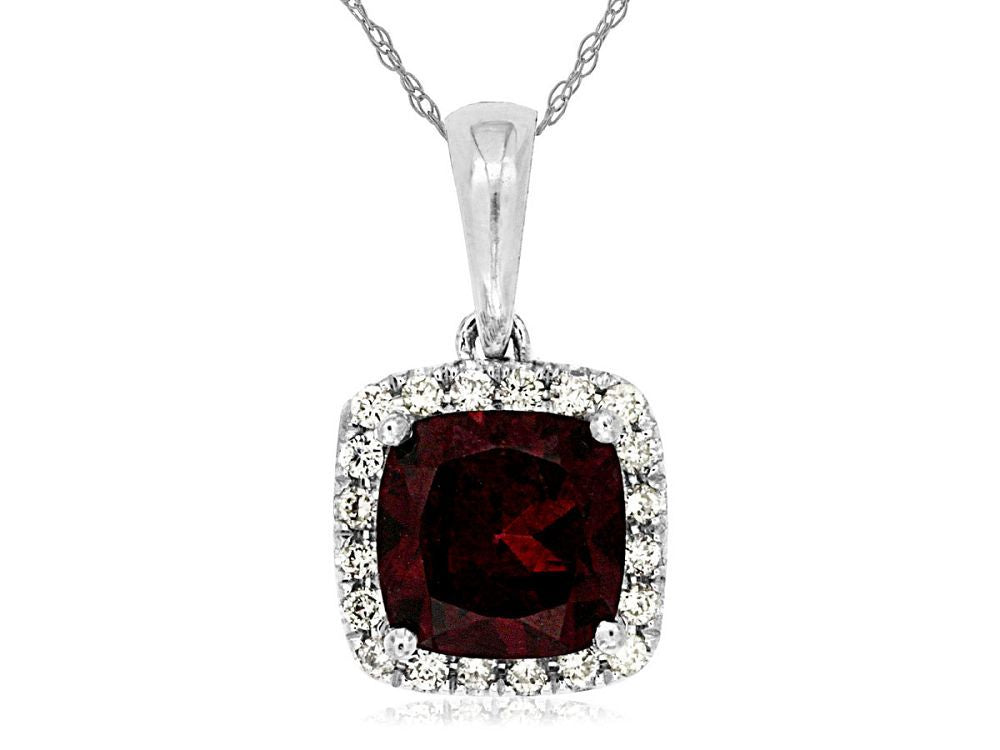 1.20CT Garnet w .11ctw diamonds
