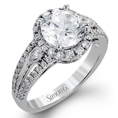 Best Metal for Engagement Rings: Gold vs Platinum