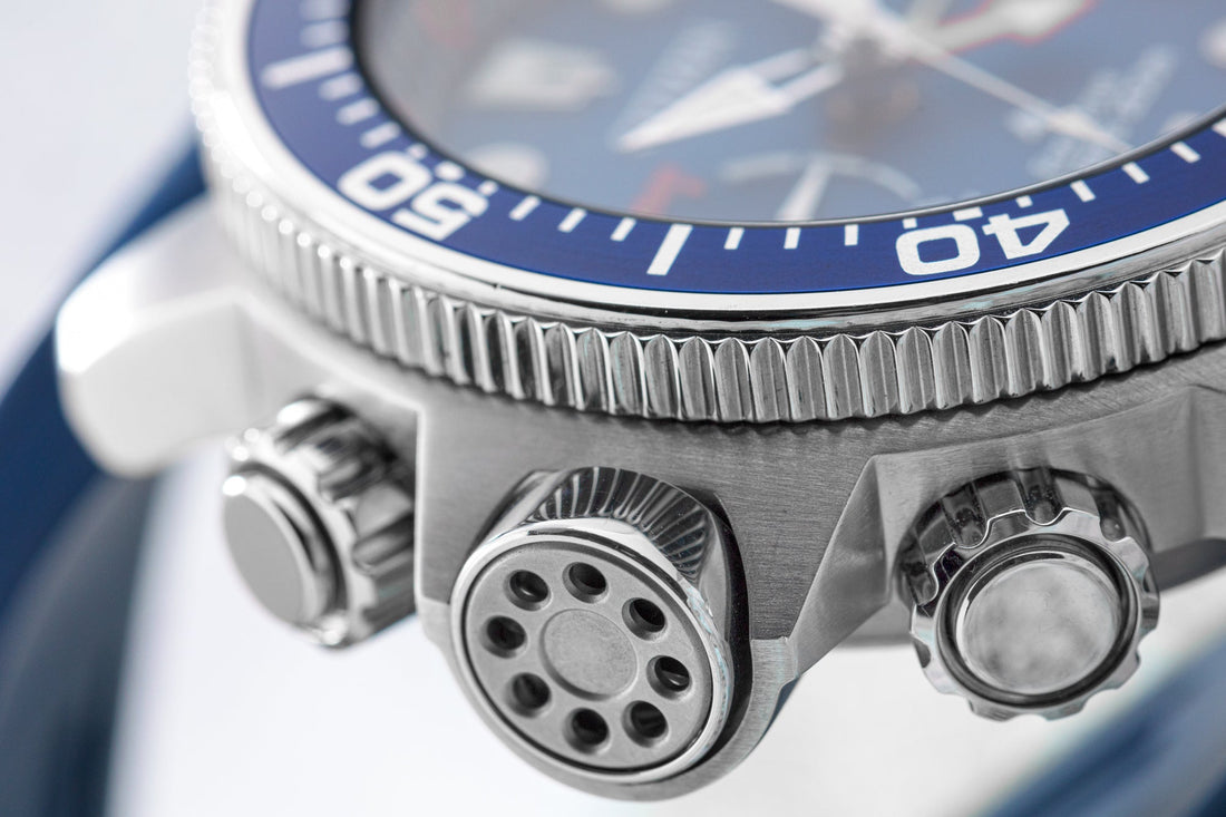 Dive Watches: History, Functionality & Timeless Style Below the Surface