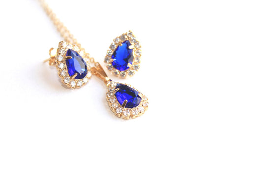 Jewelry for Special Occasions: From Graduation to Retirement