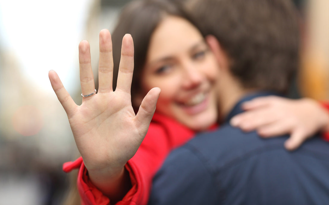 The Ultimate Guide to Choosing an Engagement Ring to Suit Your Fiance