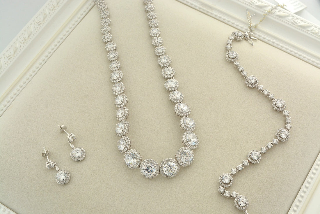 Choosing the Perfect Anniversary Jewelry