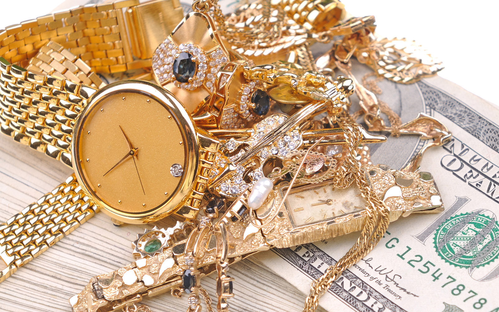 10 Most Valuable Rare Vintage AVON Jewelry | Avon jewelry, Jewelry, Vintage  jewelry