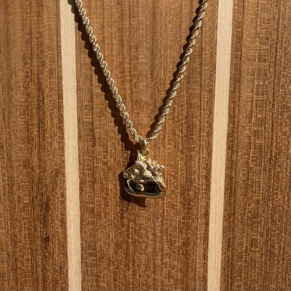 14ky Conch Pendant