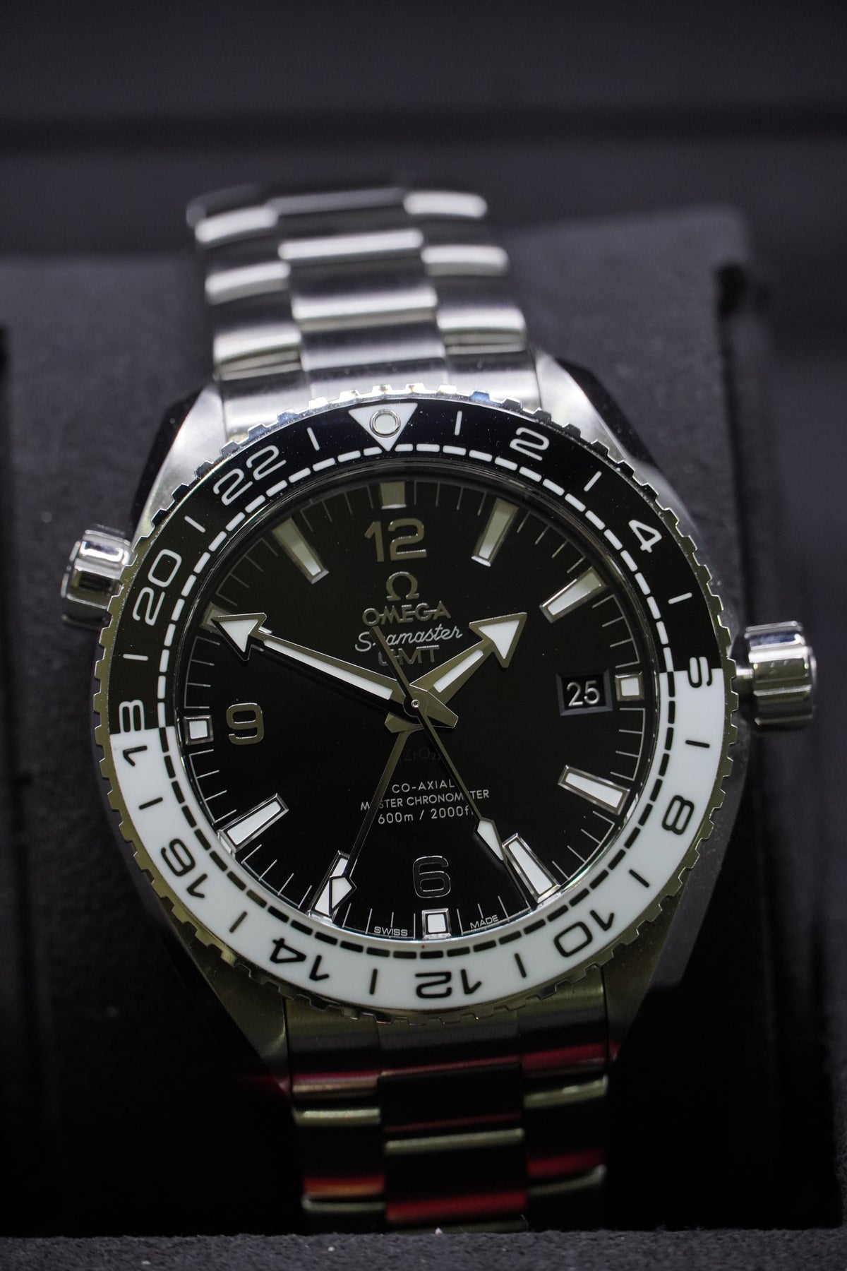 Seamaster Planet Ocean GMT